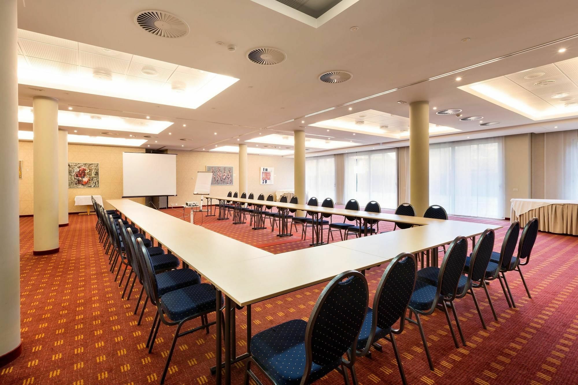 Hotel Restaurant Weinebrugge Business bilde